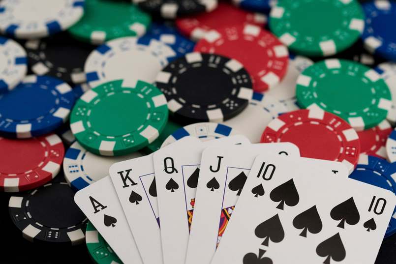 Phát triển game bài Poker cần có đầy đủ 5 vòng cược